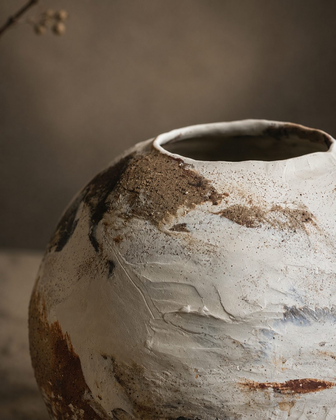 Dark and pale ceramic surface detail
